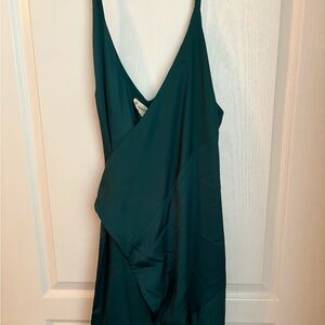 Elegant Green Sleeveless Wrap Dress